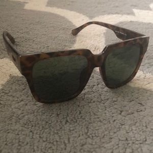 Quay Australia on the prowl sunglasses!